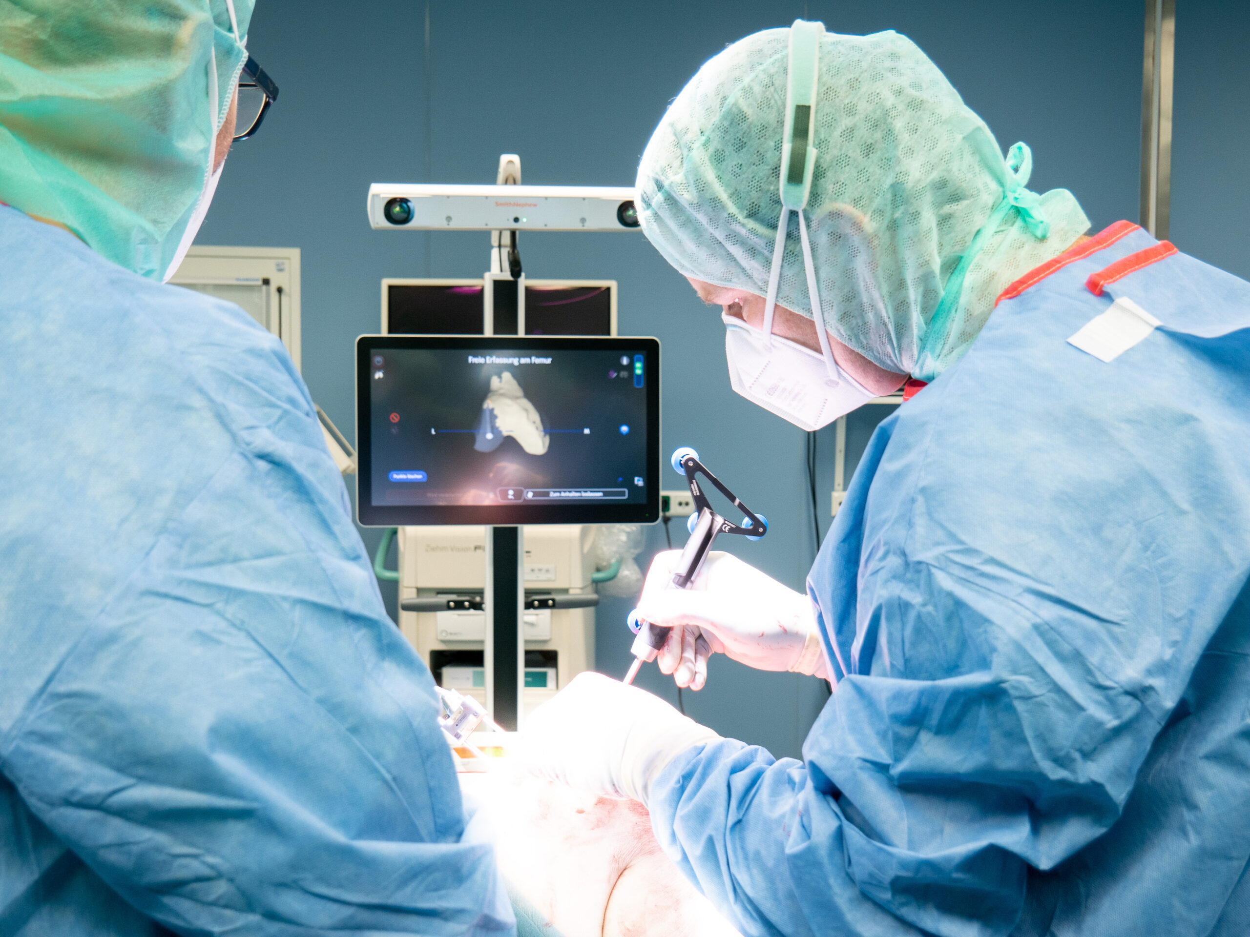 Das Evangelische Klinikum Gelsenkirchen nutzt als eines der ersten Krankenhäuser deutschlandweit ein neuartiges Roboter-System für Implantation von Knie-Prothesen.