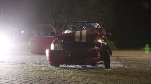 Polizei: Verkehrsunfall mit zwei Verletzten in Erle
