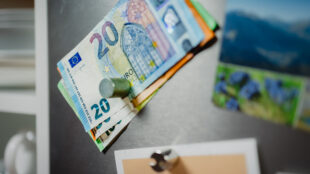 IG Bau fordert 500 Euro als „Lohn-Magnet“