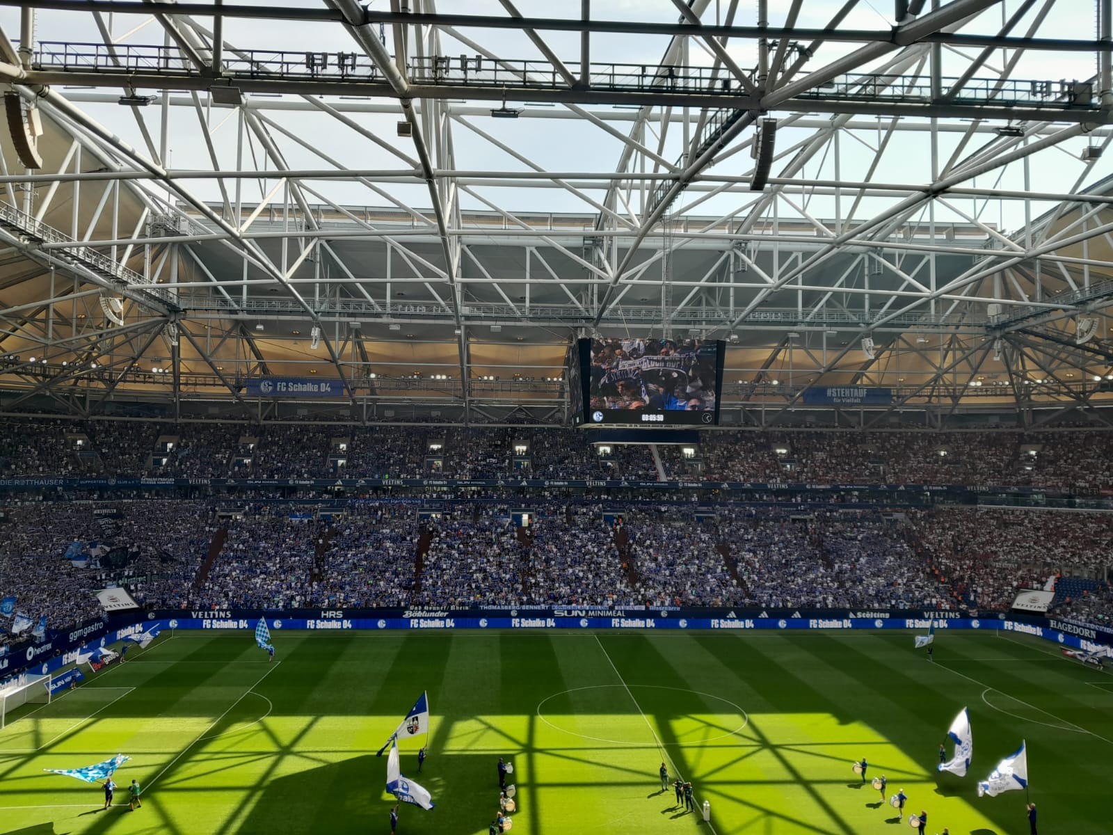 schalke gegen köln, september 2024 foto neubaum