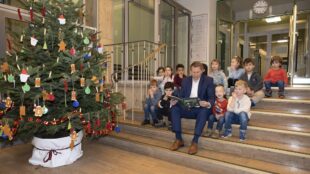 Weihnachtliche Stimmung im Rathaus Buer